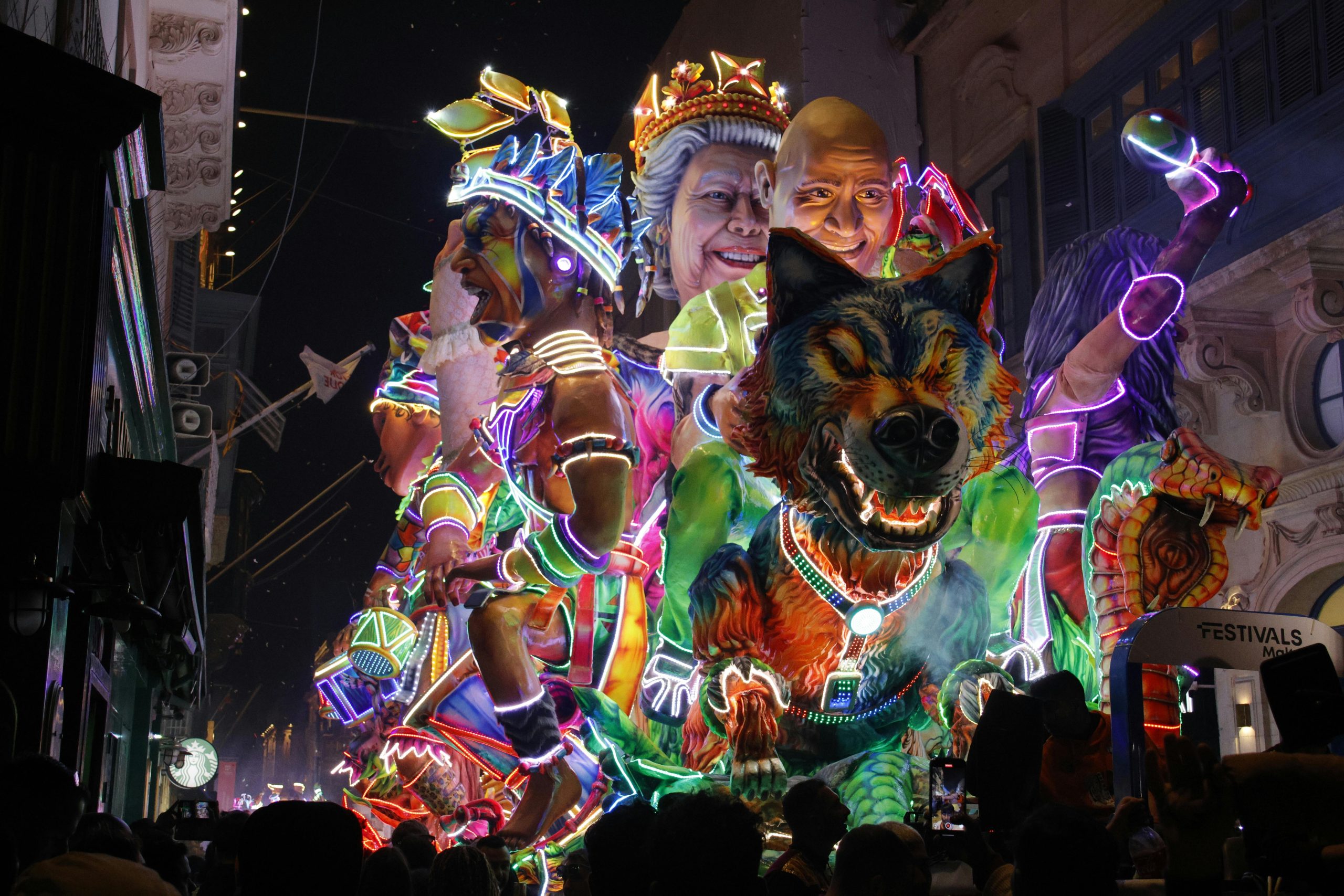 Festival Unik Di Dunia: Perayaan Aneh Yang Wajib Kamu Saksikan