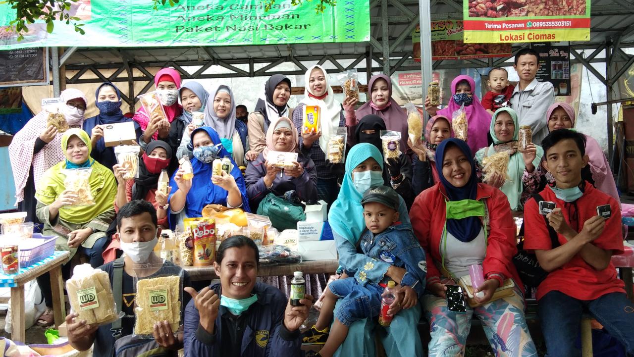 Tren Komunitas Lokal Dalam Mengembangkan Usaha Mikro