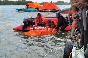 KMP Muchlisa Tenggelam Di Teluk Balikpapan