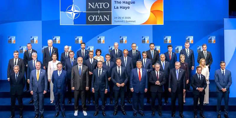 NATO Sepakat Tingkatkan Besar-Besaran Anggaran Militer NATO Sepakat Tingkatkan Besar-Besaran Anggaran Militer