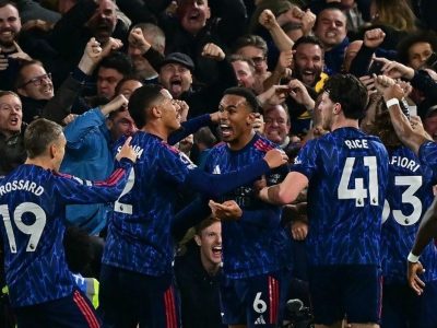 Arsenal Amankan Puncak Klasemen, Unggul Tipis