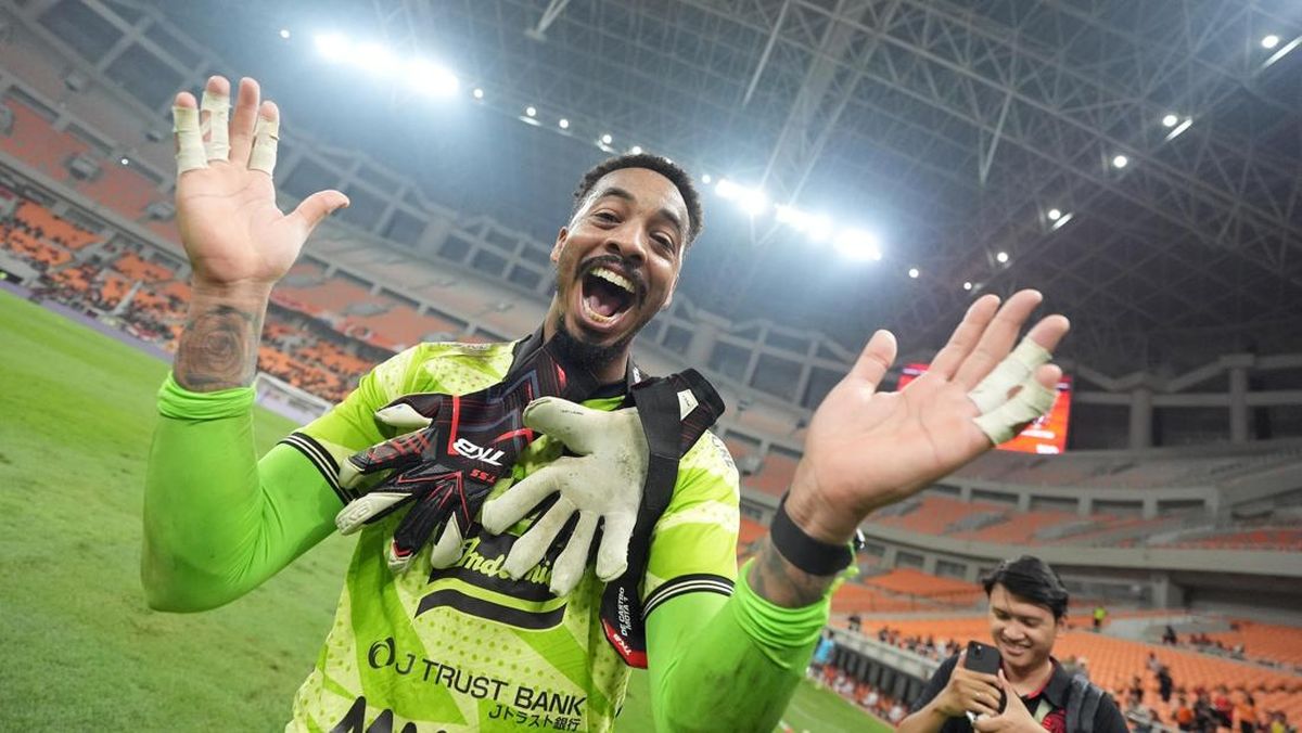 Teken Kontrak Baru, Carlos Eduardo Bertahan Di Persija