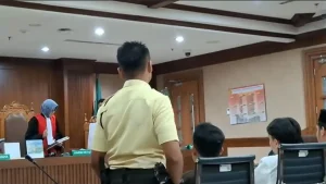 Majelis Hakim Walk Out dalam Sidang Delpedro Marhaen dkk