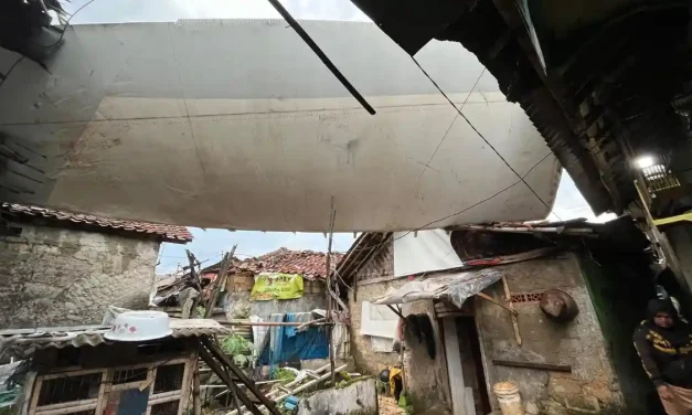 Pesawat Tertimpa Rumah di Kemang Bogor, Risiko Masih Ada