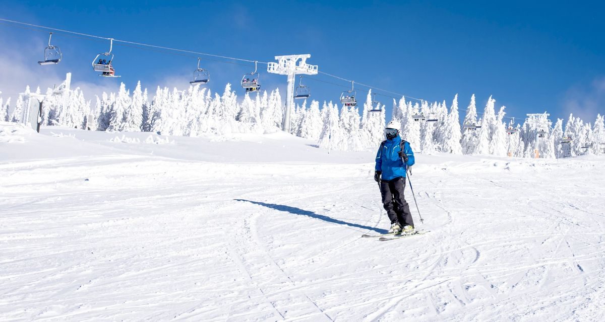 Gak Pake Visa! 5 Negara Ini Cocok Buat Liburan Main Salju