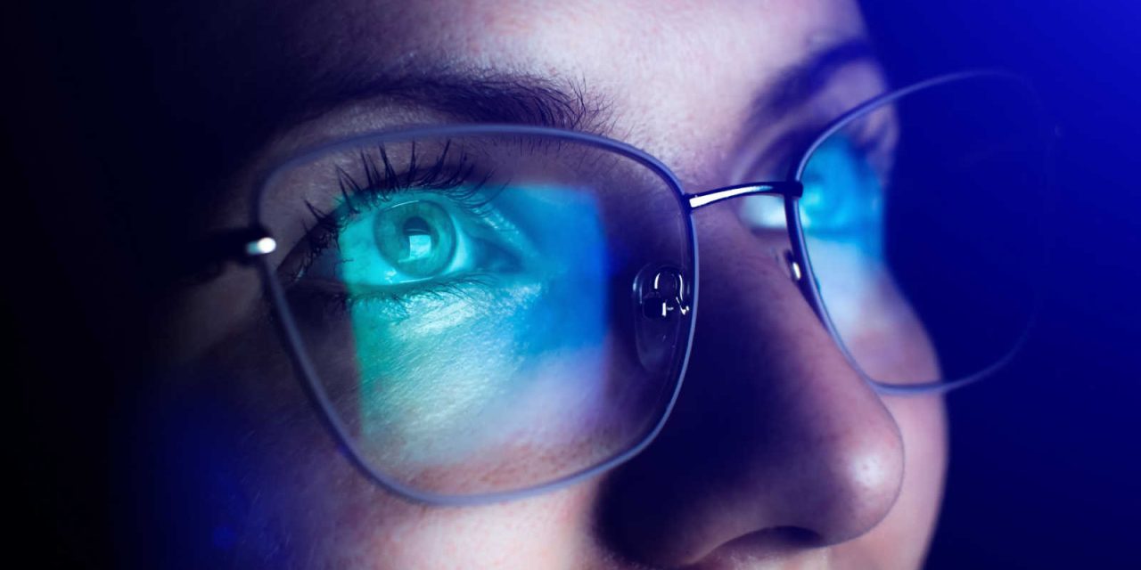 3 Dampak Fatal Dari Cahaya Blue Light Yang Sering Di Abaikan