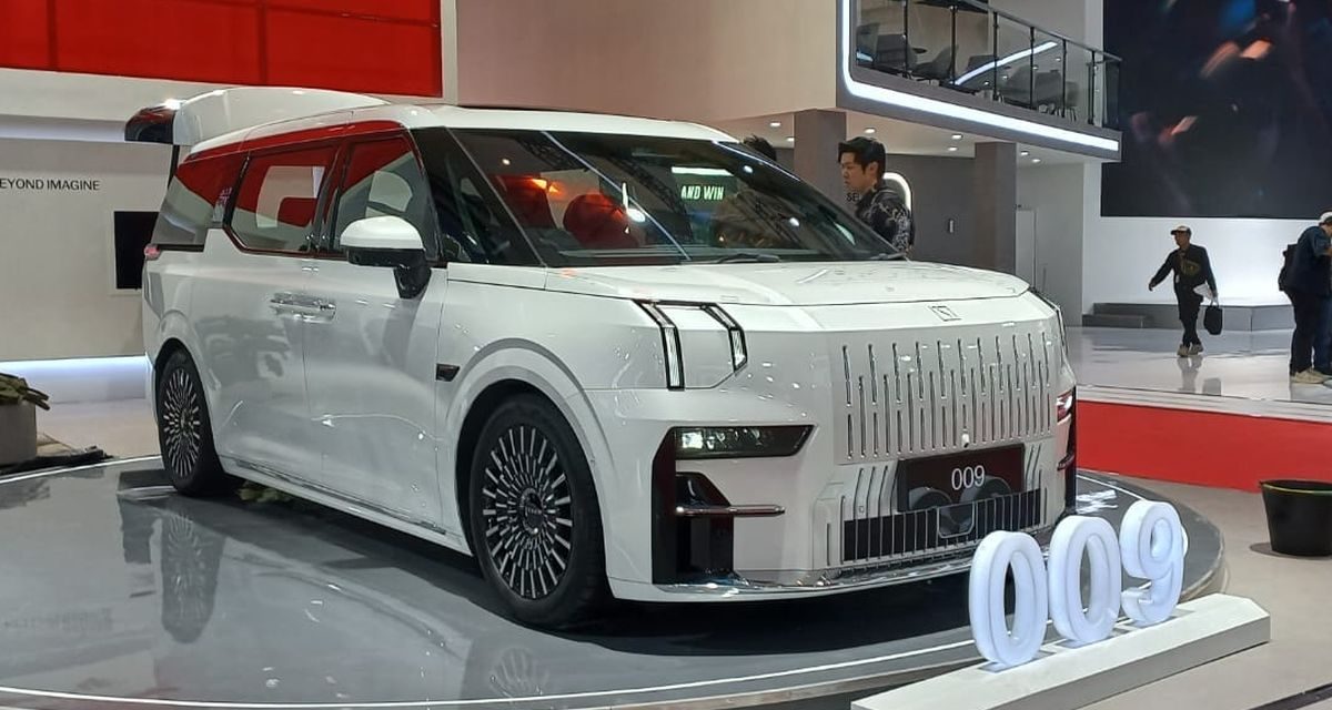 Intip Spek Zeekr 009: MPV Listrik Miliaran Yang Super Mewah
