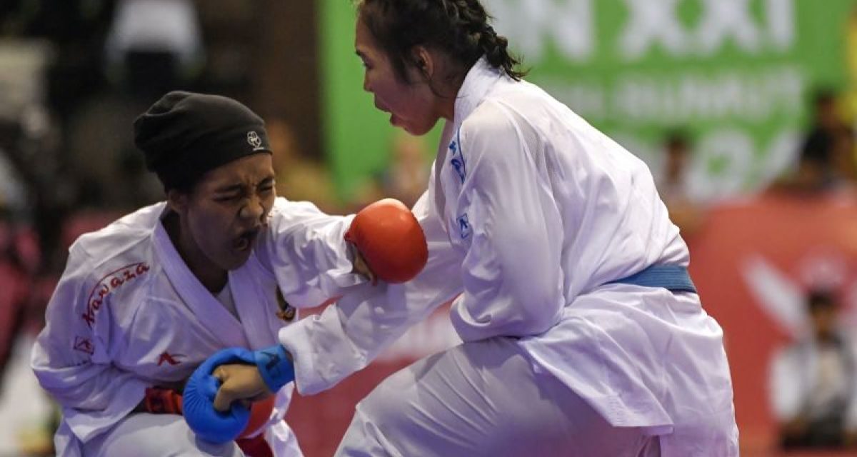 Kado Manis! Emas Karateka Putri Untuk Indonesia