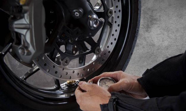 Ban Motor Cepat Aus? Cek Dulu Tekanan Anginnya!