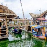 Blusukan Ke Ratchaburi: Dari Serunya Pasar Apung Ke Gua Cantik