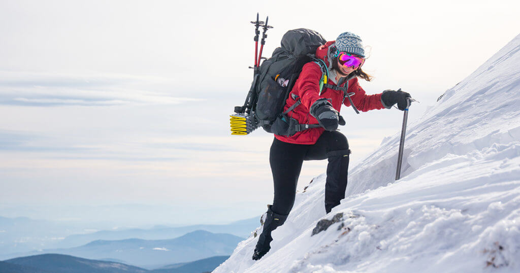 Wajib Bawa! List Gear Penting Buat Trekking Di Salju